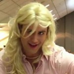 Die etwas andere Blondine